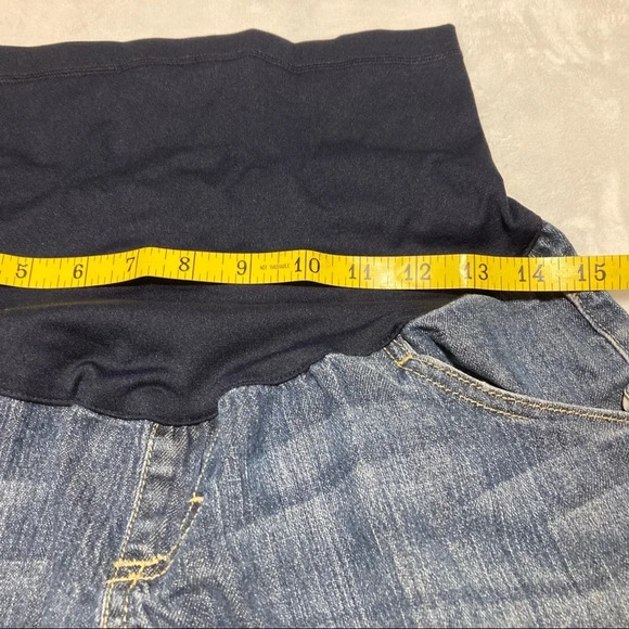 Liz Lange Maternity Full Panel Crop Jeans 2 - Picture 6 of 15